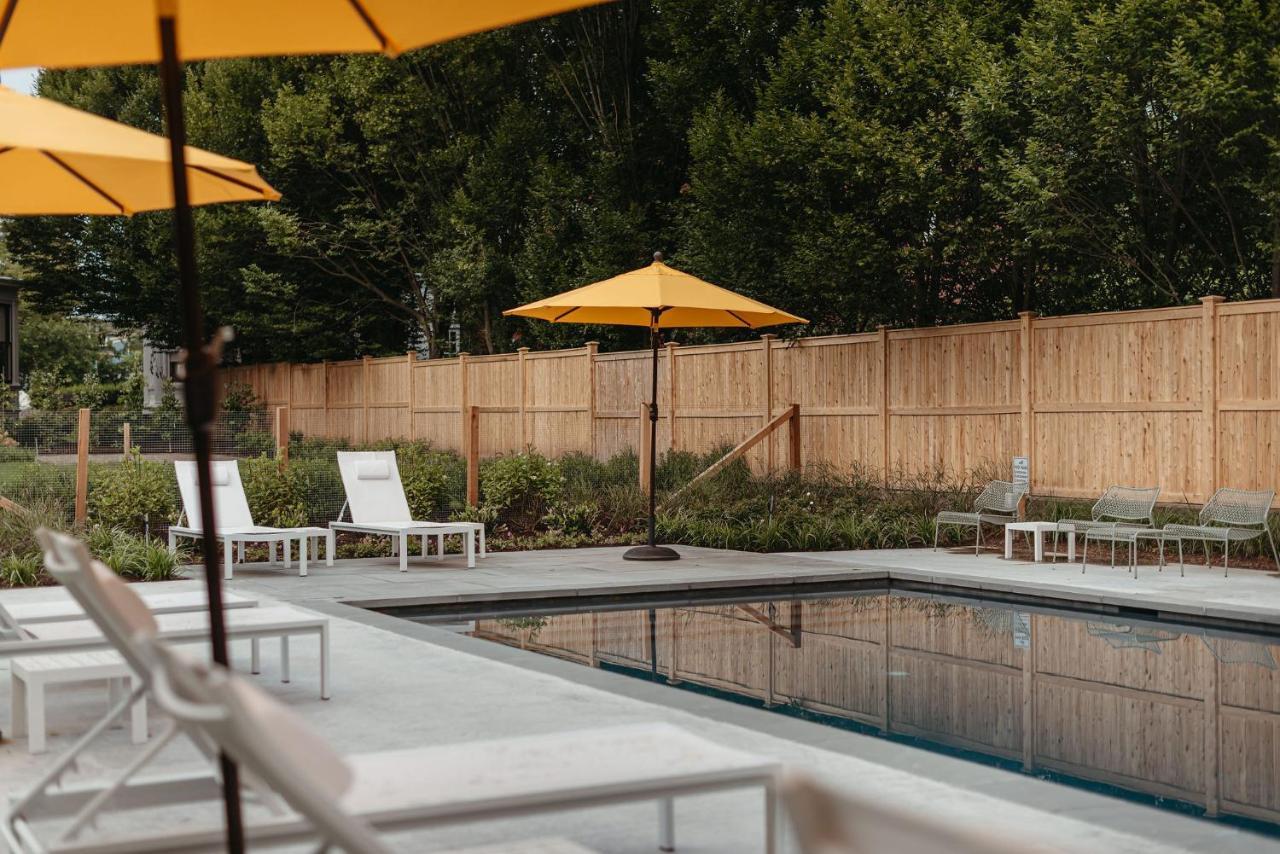 The Amelia Hotel Hudson Bagian luar foto